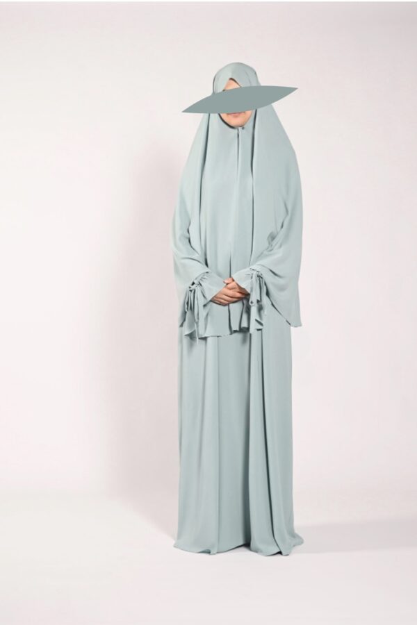 Ontdek de Basic Heup Mint bij Osrati Boutique. Een elegante mintgroene heup khimaar, perfect voor een bescheiden en frisse uitstraling.