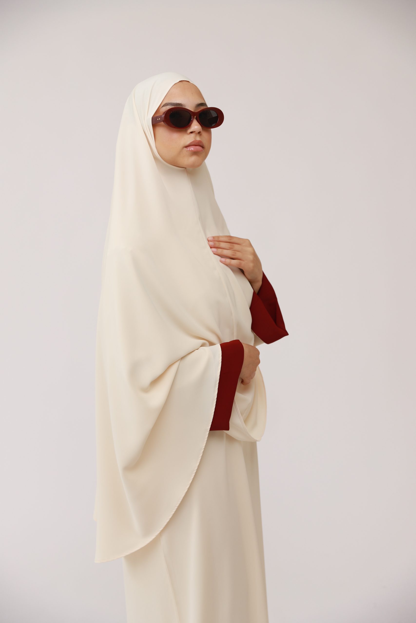 INSIDE OUT SLEEVE ABAYA - CREAM & BURGUNDY - Afbeelding 3